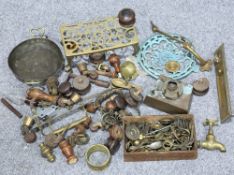 A LARGE COLLECTION OF METAL WARE