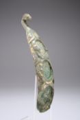 A LARGE GILT BELT HOOK, DAIGOU, WARRING STATES PERIOD (475-221 BC)