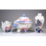 THREE PIECES OF CHINESE TOBACCO LEAF PATTERN PORCELAIN