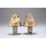 A PAIR OF GILT CHARIOT FITTINGS, HAN DYNASTY