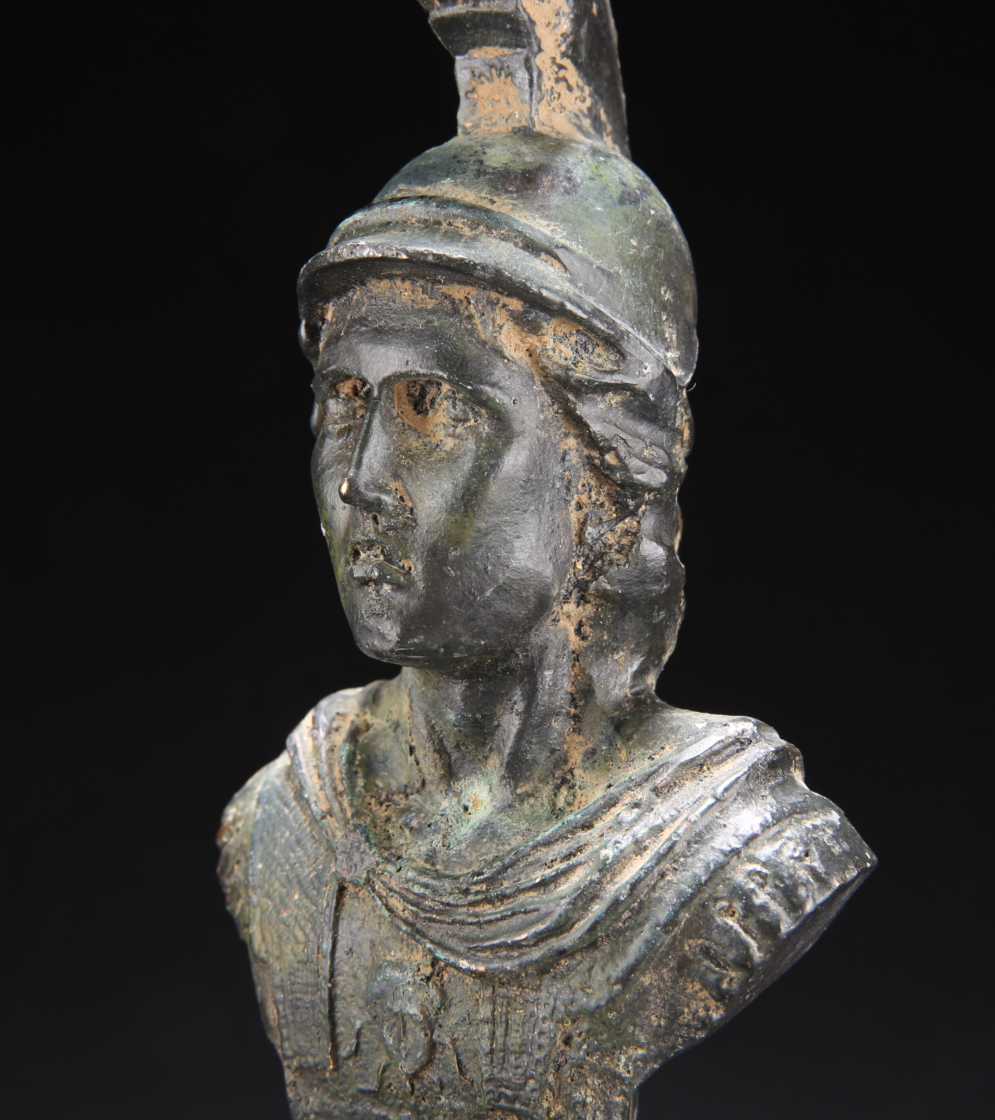 A BRONZE BUST OF A ROMAN OFFICER - Image 5 of 5