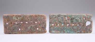 A PAIR OF BRONZE PLAQUES, NORTHERN CHINA, 3RD TO 2ND CENTURY B.C.