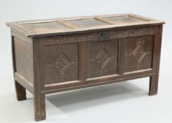 A LATE 17TH CENTURY OAK COFFER