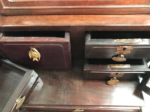 A 19TH CENTURY CHINESE HARDWOOD INLAID DRESSING TABLE CHEST - Image 14 of 20