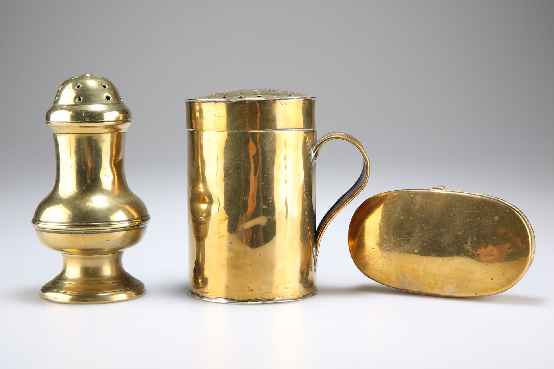 THREE ITEMS OF 18TH CENTURY BRASS