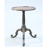 A CHIPPENDALE PERIOD MAHOGANY TRIPOD TABLE