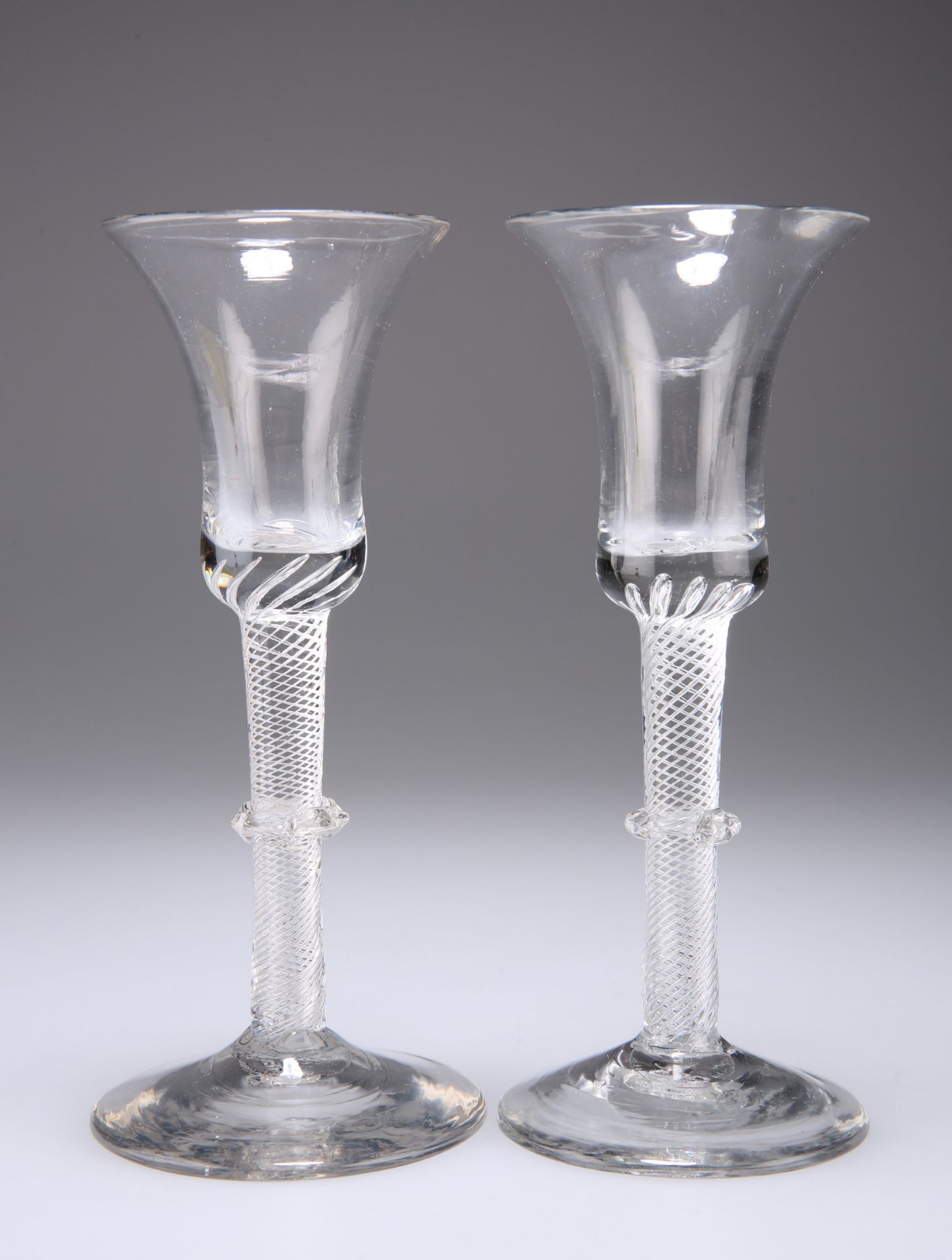 A PAIR OF WINE GLASSES - Image 2 of 2