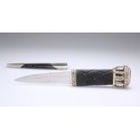 A SILVER-PLATED SGIAN DUBH WITH 'BIRDCAGE' FINIAL
