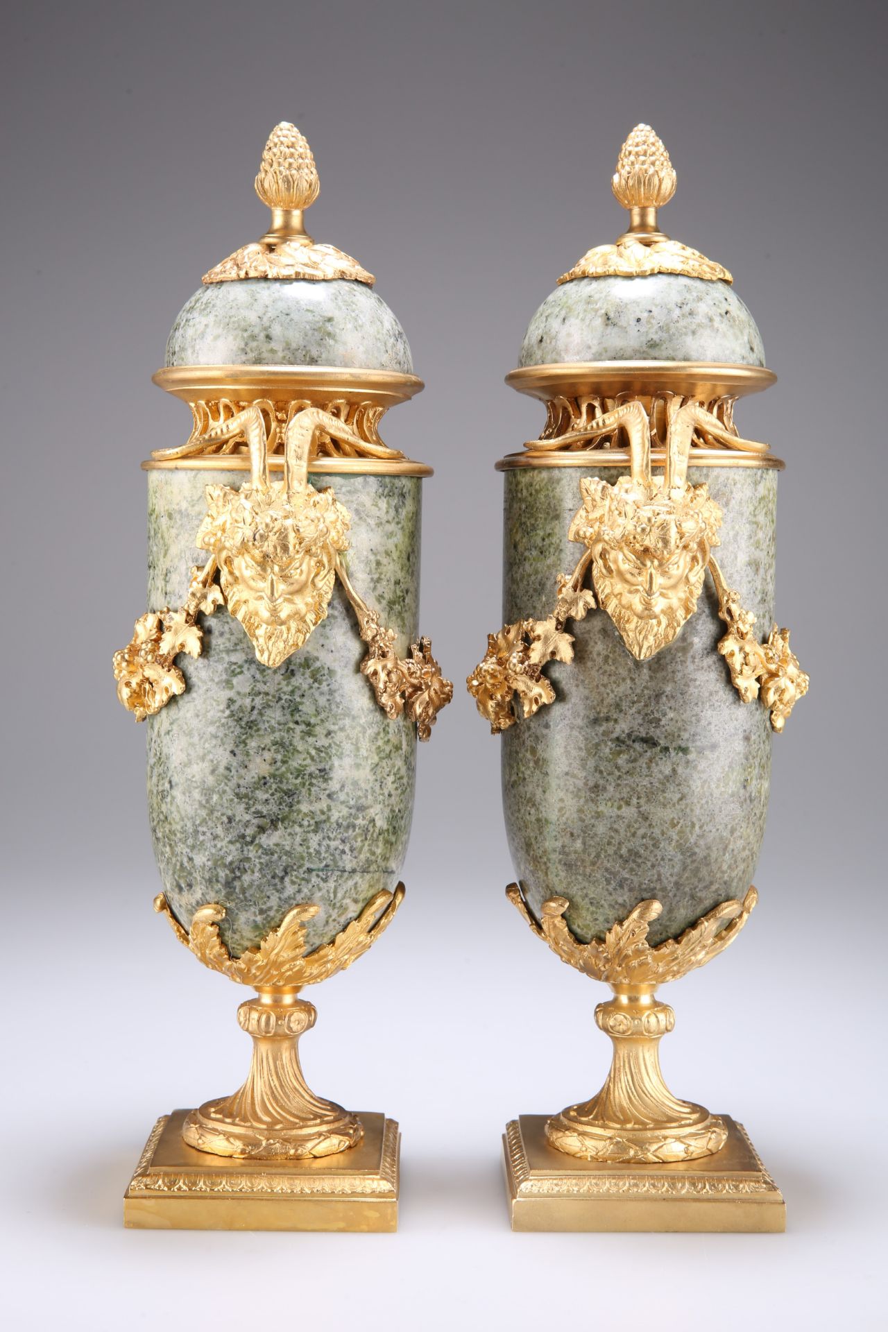 A PAIR OF CONTINENTAL GILT-METAL MOUNTED SERPENTIN - Image 2 of 4