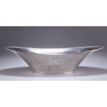 HENRY GEORGE MURPHY (1884-1939), A FALCON WORKS SILVER FRUIT BOWL