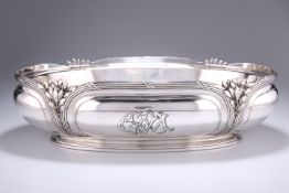 GALLIA, AN ART NOUVEAU SILVER-PLATED JARDINIERE