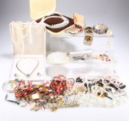 A QUANTITY OF COSTUME JEWELLERY