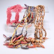 A QUANTITY OF COSTUME JEWELLERY