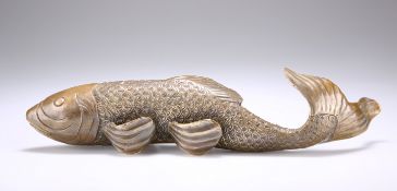 A 20TH CENTURY BRONZE MODEL OF A CARP