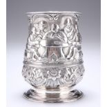 AN EARLY GEORGE III SILVER TANKARD