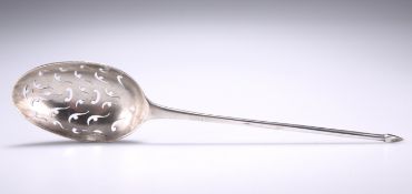 A LARGE SILVER MOTE SPOON, CIRCA 1770