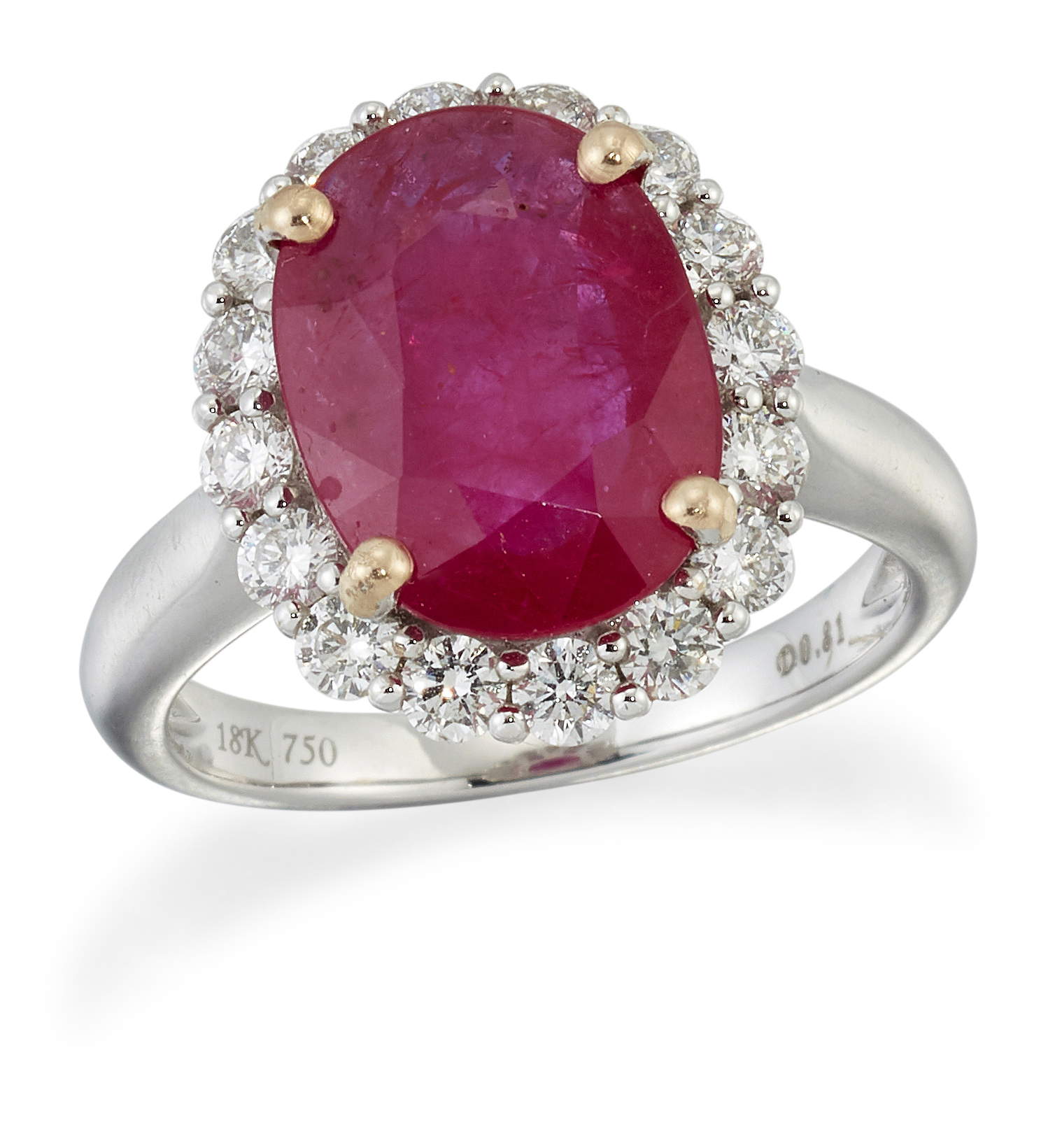 A RUBY AND DIAMOND CLUSTER RING