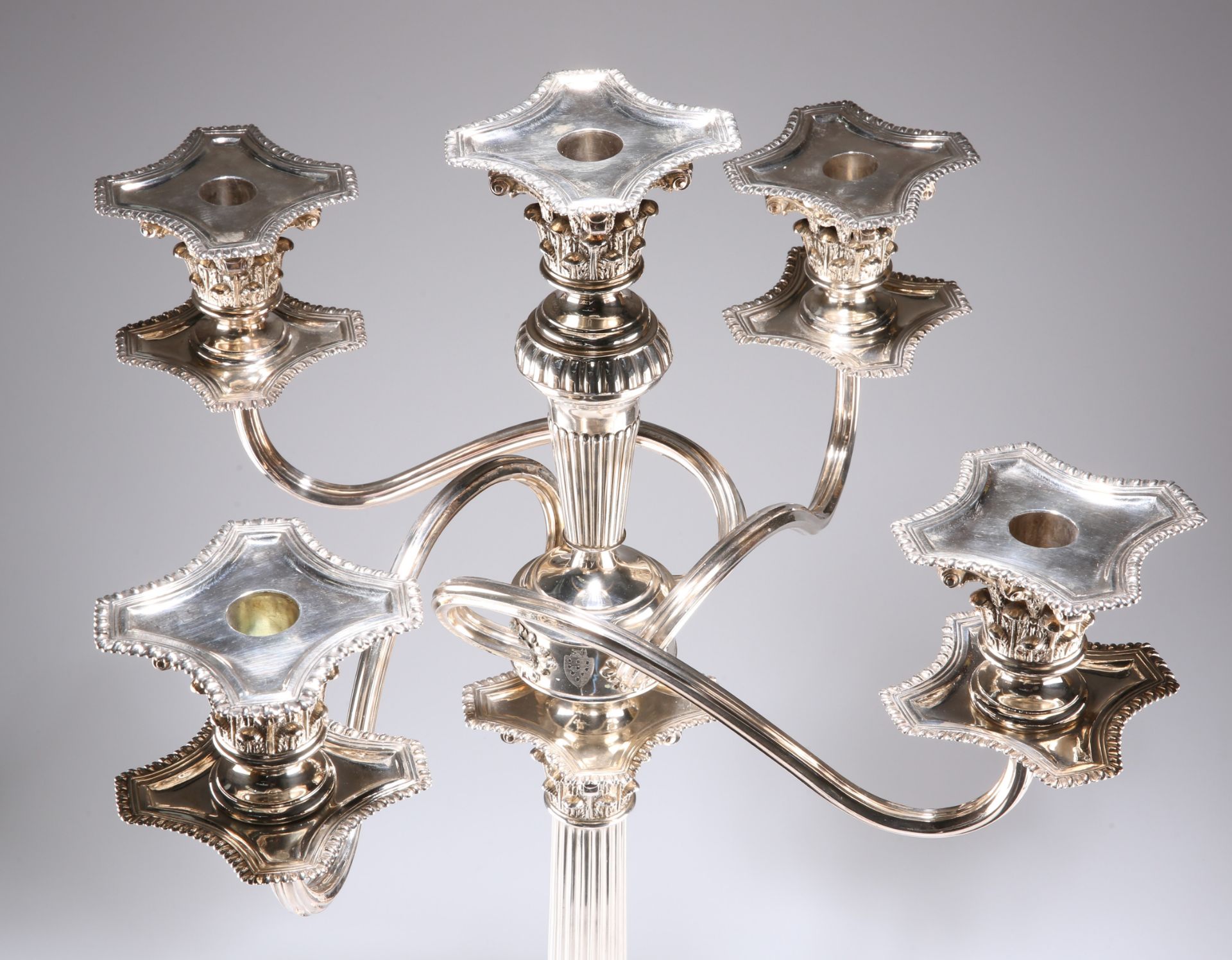 A MONUMENTAL VICTORIAN SILVER CANDELABRUM - Bild 2 aus 9