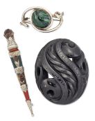 THREE ITEMS OF VICTORIAN JEWELLERY