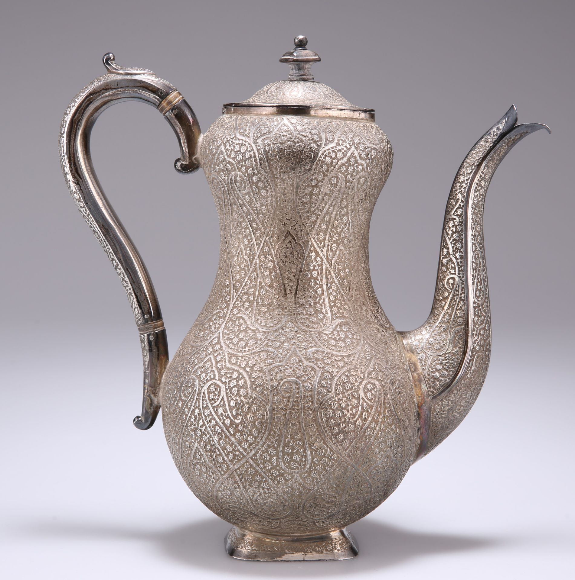 AN INDIAN SILVER COFFEE POT - Image 2 of 2