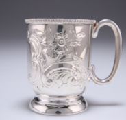 A LATE VICTORIAN SILVER MUG