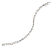 AN 18CT WHITE GOLD DIAMOND BRACELET