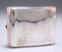 AN UNUSUAL EDWARDIAN SILVER COMBINATION CIGARETTE CASE