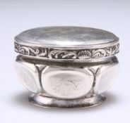 A RUSSIAN SILVER BOX AND COVER