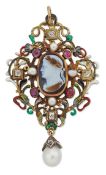 A FRENCH COMMESSO HARDSTONE CAMEO AND GEM-SET PENDANT