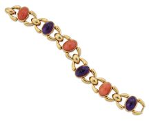 CARTIER: AN 18 CARAT GOLD AMETHYST AND CORAL BRACELET, c.1970s