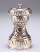 AN EDWARDIAN SILVER PEPPER GRINDER