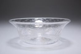 THOMAS WEBB & SONS AN EARLY 20TH CENTURY GLASS BOWL, circular, decorated with fish swimming amidst