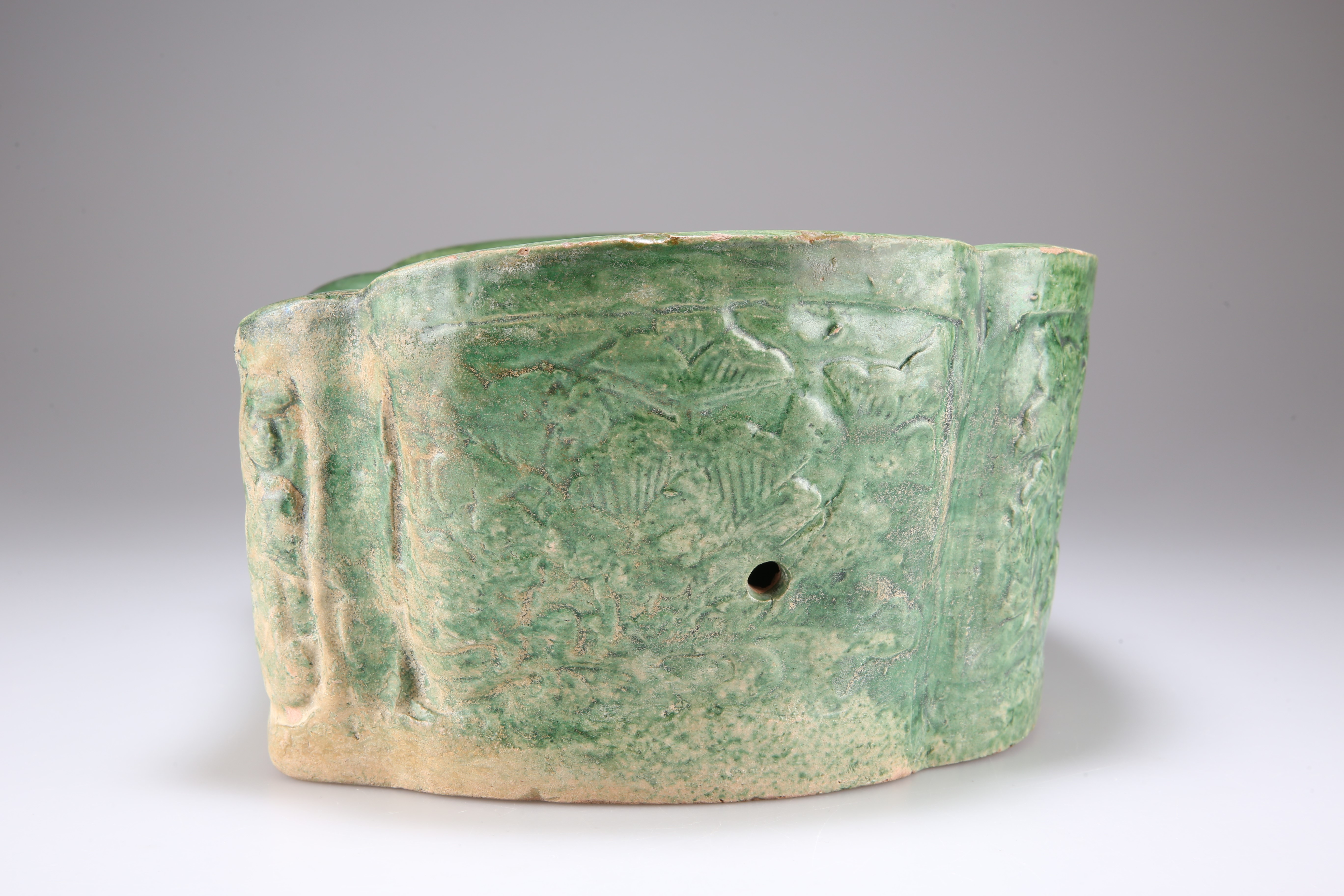 A LARGE 'CIZHOU' GREEN-GLAZED PILLOW, SONG DYNASTY - Image 8 of 10