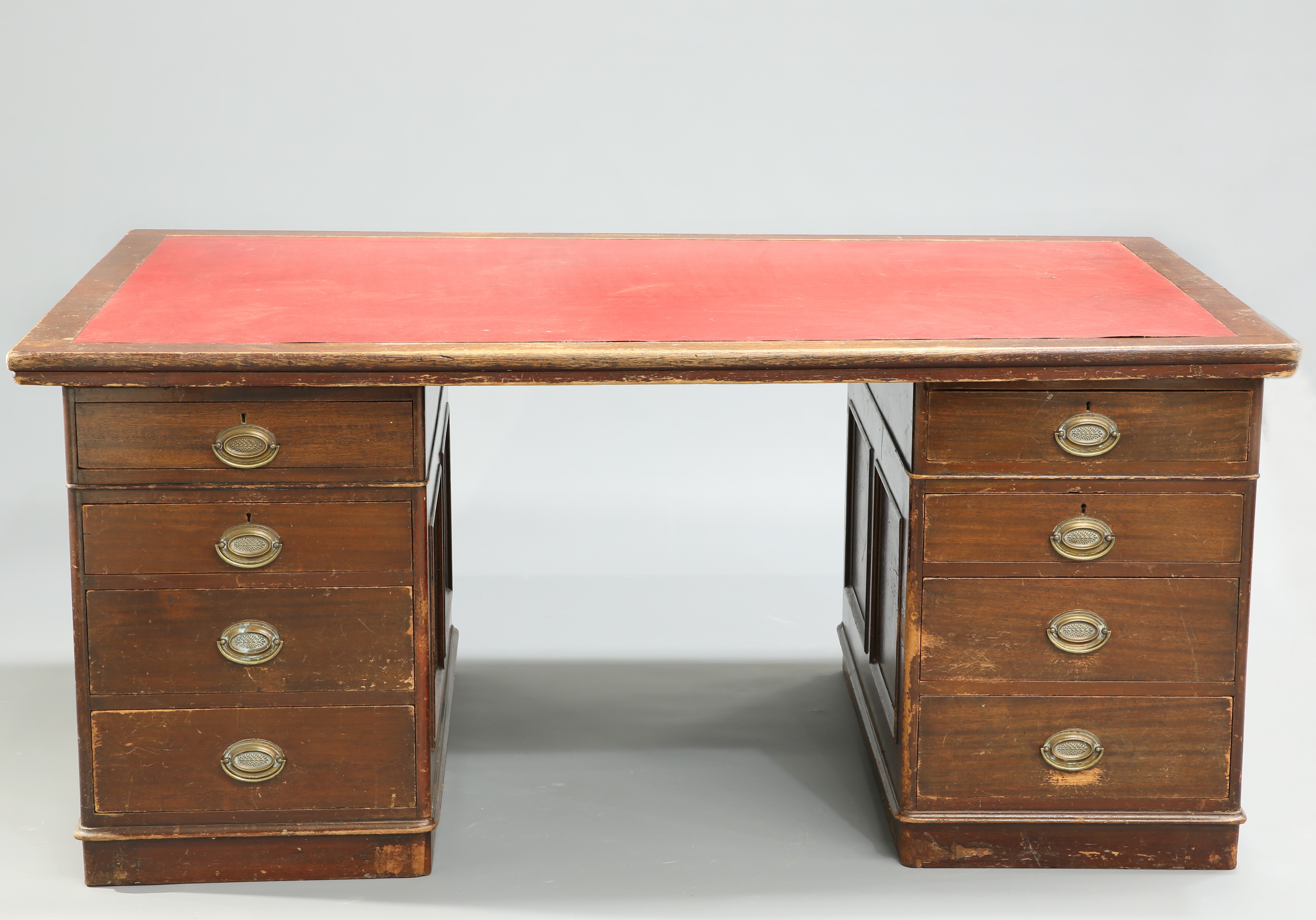 RAILWAY INTEREST, A LARGE 19TH CENTURY OAK AND MAHOGANY PARTNERS DESK