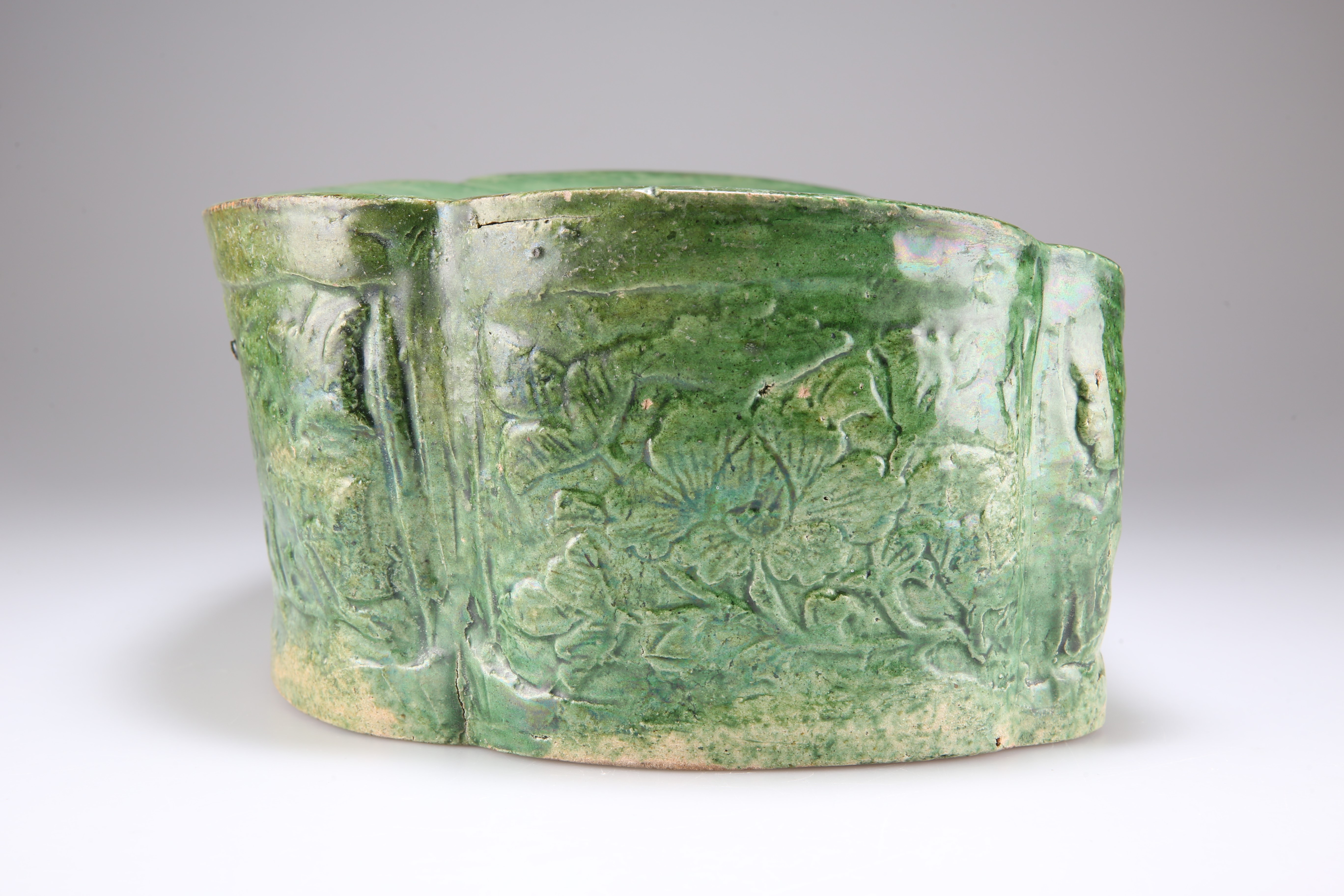 A LARGE 'CIZHOU' GREEN-GLAZED PILLOW, SONG DYNASTY - Image 9 of 10