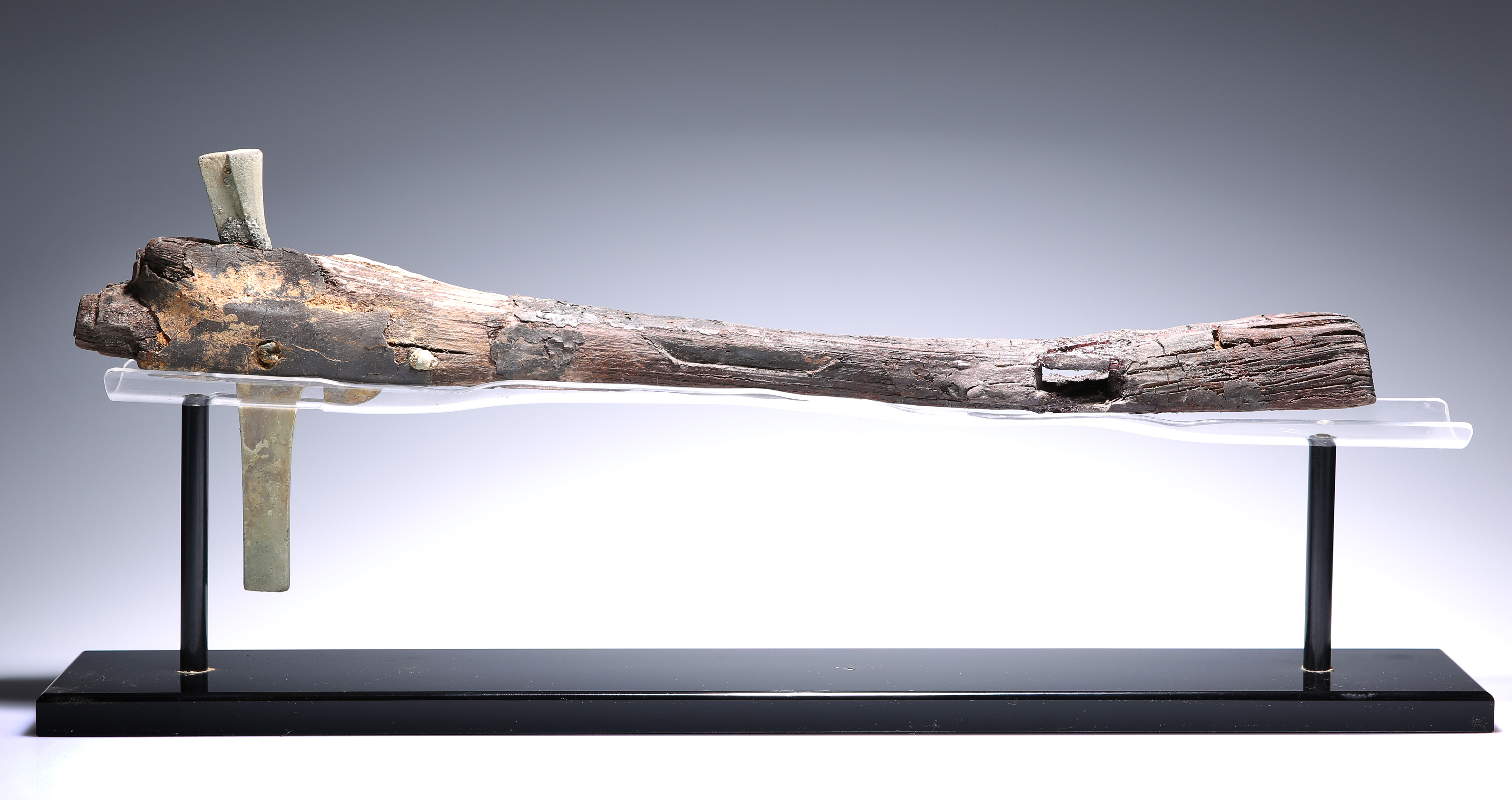 A RARE CROSSBOW 'NU', EASTERN HAN DYNASTY - Image 2 of 11