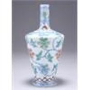 A CHINESE DOUCAI PORCELAIN VASE