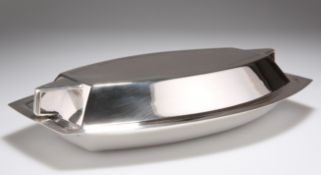 AN ART DECO SILVER ENTREE DISH