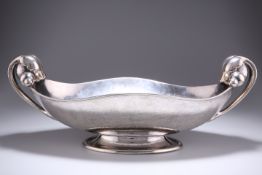 AN EARLY 20TH CENTURY GERMAN SILVER BOWL