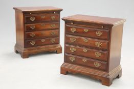 A PAIR OF GEORGE III STYLE MAHOGANY CHEST OF DRAWERS
