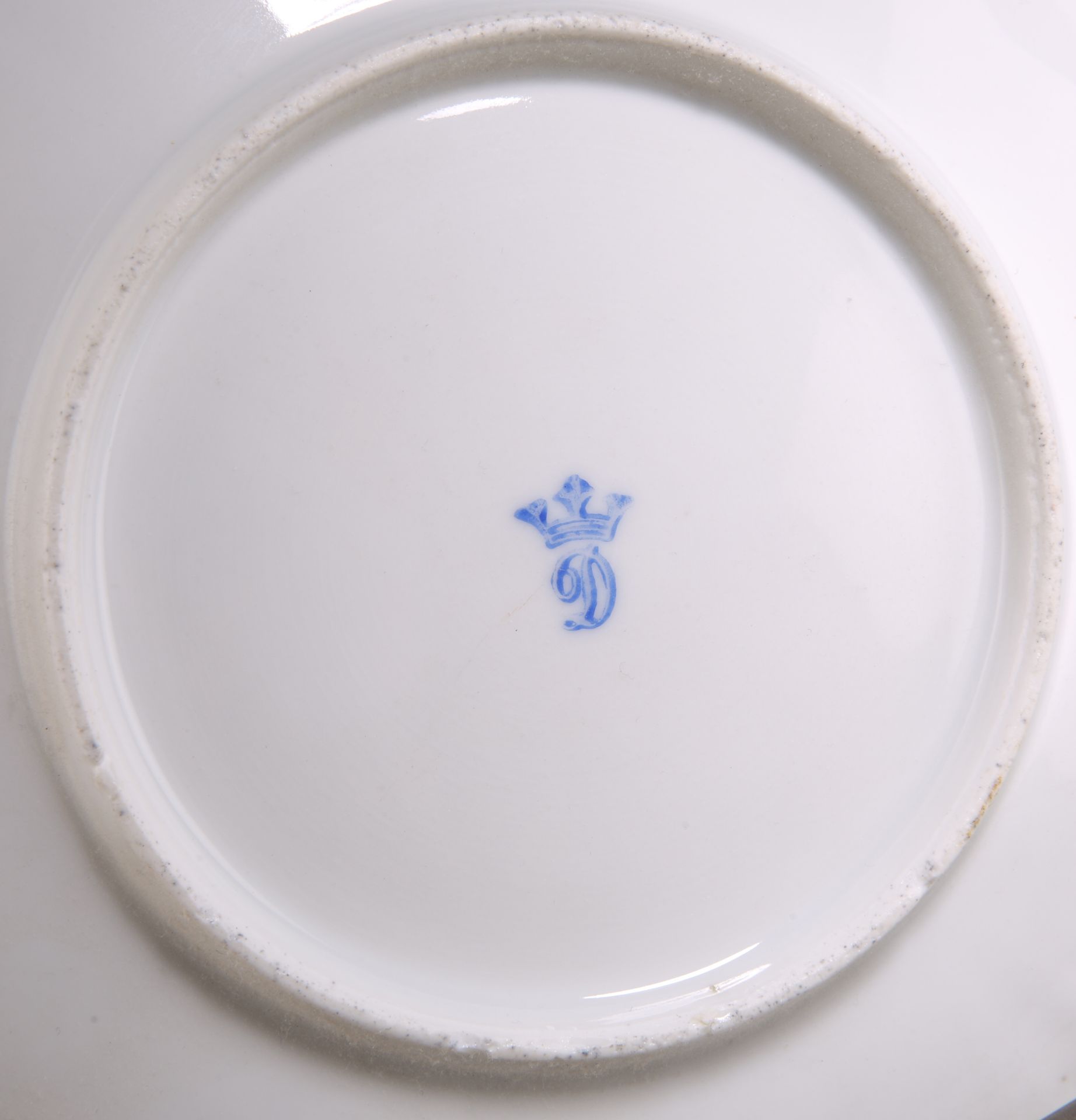 A SET OF SIX DRESDEN PORCELAIN CABINET PLATES - Image 2 of 2