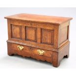 A SMALL PERIOD STYLE OAK COFFER