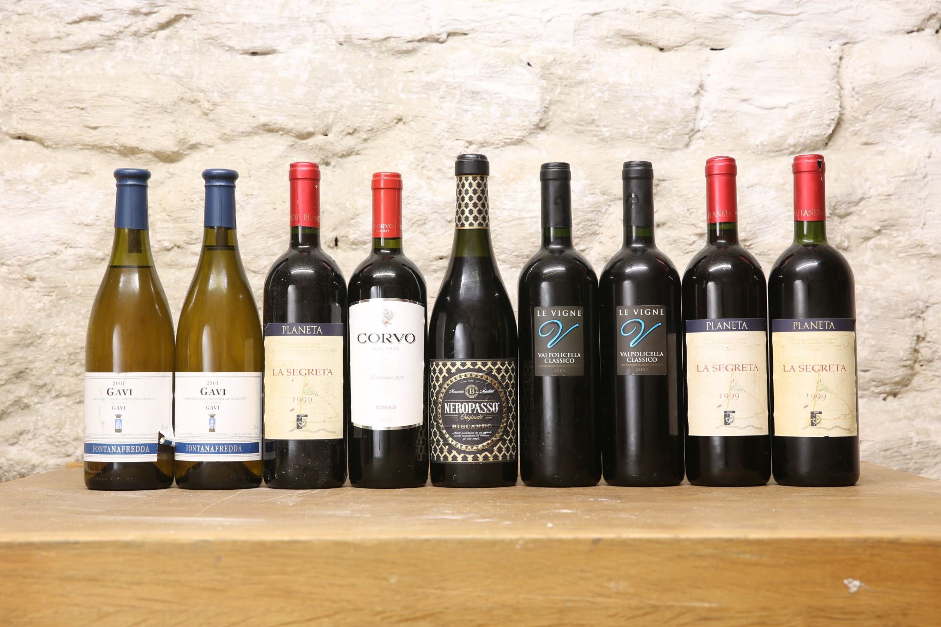 9 BOTTLES MIXED LOT GOOD ITALIAN DRINKING WINES COMPRISING :