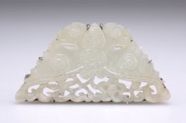 A CHINESE SILVER-MOUNTED PALE CELADON JADE BROOCH