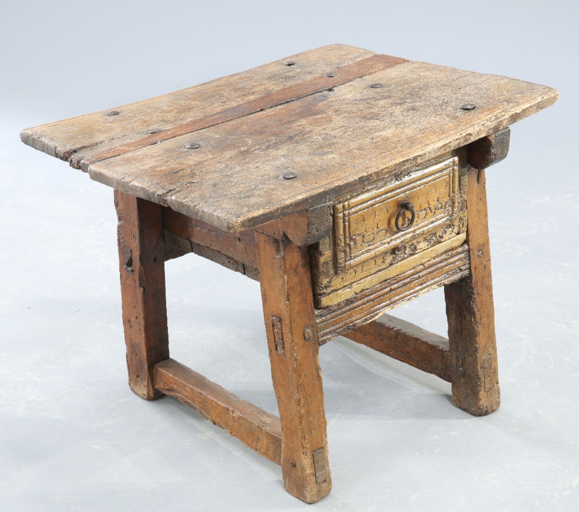 A SPANISH SIDE TABLE, PROBABLY 18TH CENTURY - Image 2 of 3