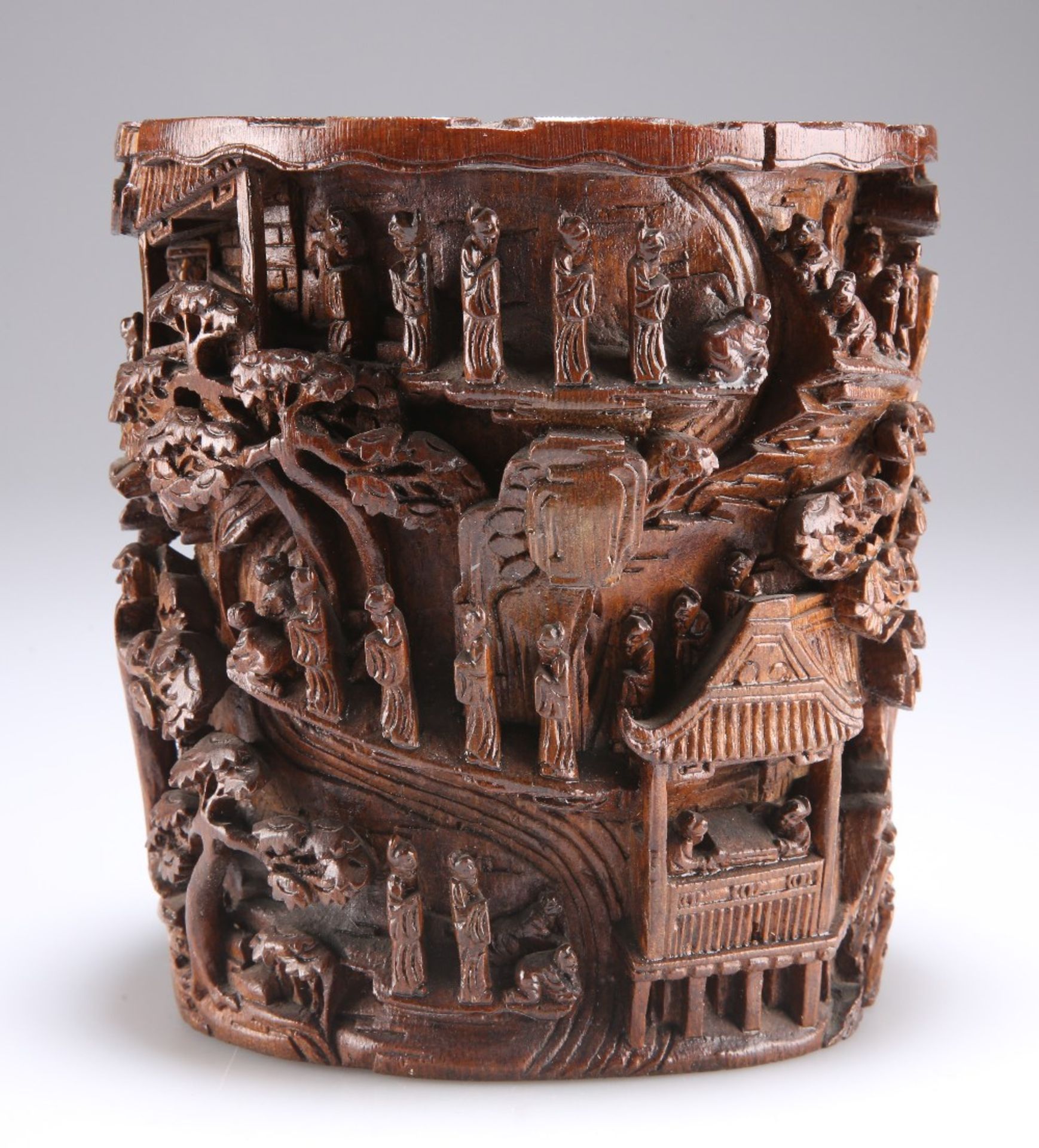 A CHINESE CARVED BAMBOO BRUSH POT - Image 3 of 4