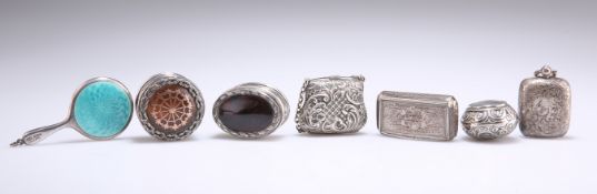 A GROUP OF SILVER