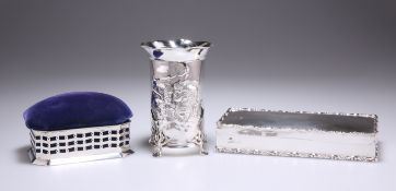 AN EDWARDIAN SILVER PIN CUSHION BOX