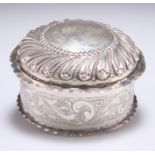 AN 18TH CENTURY DUTCH SILVER BOX