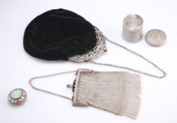 AN EDWARDIAN SILVER-MOUNTED EVENING BAG, ETC.